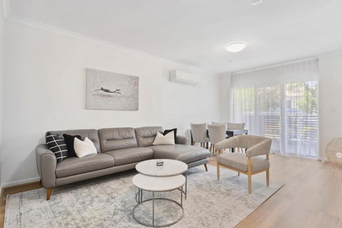 REGL20/11 - Regal In East Perth - Accommodation Nelson Bay 0