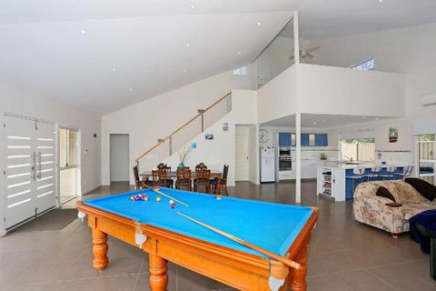 Relax At Falcon By The Bay - Accommodation Nelson Bay 1