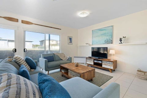 Relax At Middleton - No Linen Included - Pets Negotiable - Wi-Fi - Accommodation Nelson Bay 2