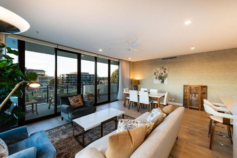 Renai 27 - 2 Bedroom Apt In Manuka - Accommodation Nelson Bay 1