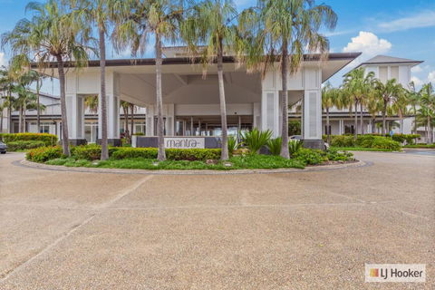 RESORT ON THE BEACH 1219/20 - Accommodation Nelson Bay 1