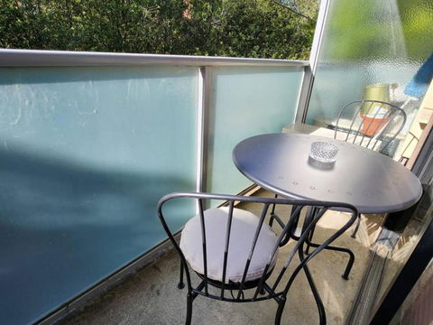 Retro Rose St Kilda Mansions - Accommodation Nelson Bay 2