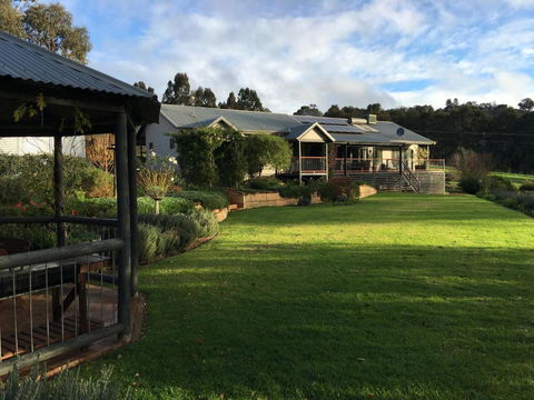 Rickaty On Blackwood - Nelsons Bay Accommodation 0