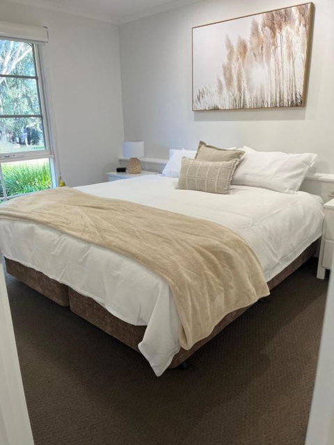 River Frontage Unit Moama - Accommodation Nelson Bay 1