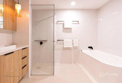 RIVERFRONT BREEZE @ The Cosmopolitan Unit10307 - Accommodation Nelson Bay 1