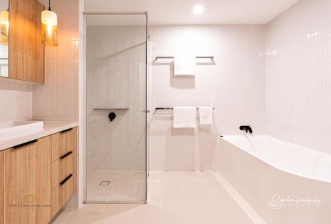 RIVERFRONT BREEZE @ The Cosmopolitan Unit10307 - Accommodation Nelson Bay 3