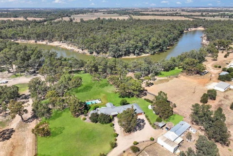Riverlyne - Riverfront Holiday Home - Accommodation Nelson Bay 0
