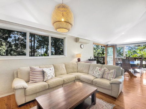 Riverside 3-Bed Townhouse With Spacious Deck & BBQ - Accommodation Nelson Bay 2