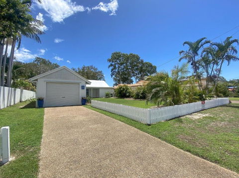 Riverside - Accommodation Nelson Bay 3