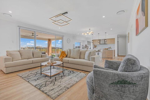 Riverside Meadows - Accommodation Nelson Bay 2