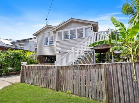 Room In Large Home 6 Min To CBD - Nelson Bay Accommodation.com 0