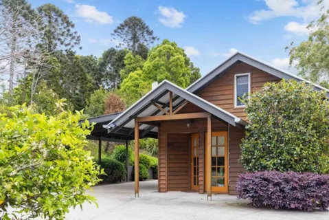 Romantic Lakeview Cottage - Accommodation Nelson Bay 1