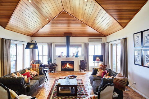 Rosby Guesthouse And Studio - Accommodation Nelson Bay 1