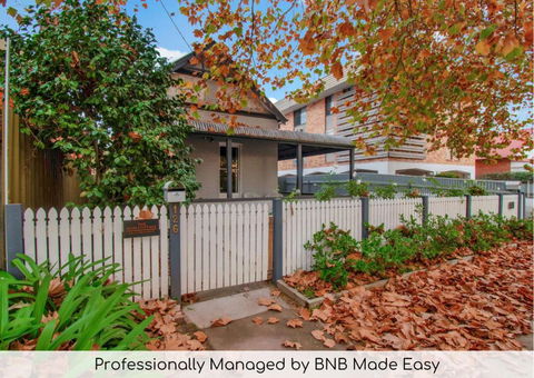 Rose Cottage - Stroll To CBD, Leafy Setting - Accommodation Nelson Bay 0