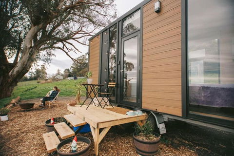 Rose Hill By Tiny Away - Accommodation Nelson Bay 0