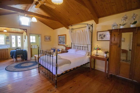 Rose Petal Cottage - Accommodation Nelson Bay 2