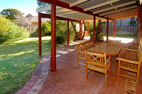 Rosewood Cottage - Accommodation Nelson Bay 0
