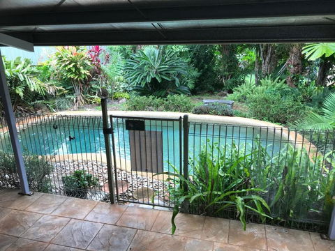 Royal Palm Cottage, Entire Two Bedroom 2 Bathroom House With Pool - Accommodation Nelson Bay 0