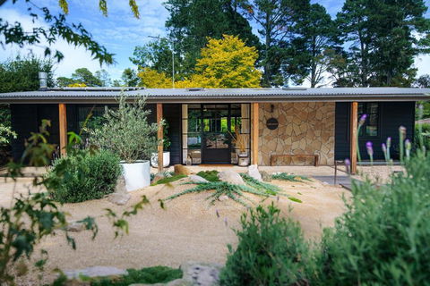 SABLE MAE Luxury Rustic Ranch - Accommodation Nelson Bay 1