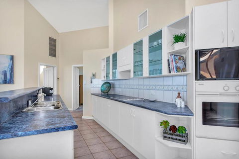 Sail Away - Aldinga Beach - C21 SouthCoast Holidays - Accommodation Nelson Bay 2