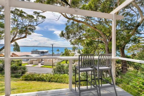 Sally Beach House With Ocean Views - Accommodation Nelson Bay 0