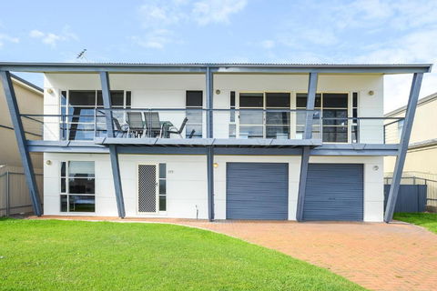 Salt - Aldinga Beach - C21 SouthCoast Holidays - Accommodation Nelson Bay 0