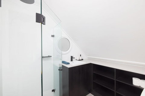 Salt Wood Cabin Style Retreat - Accommodation Nelson Bay 3