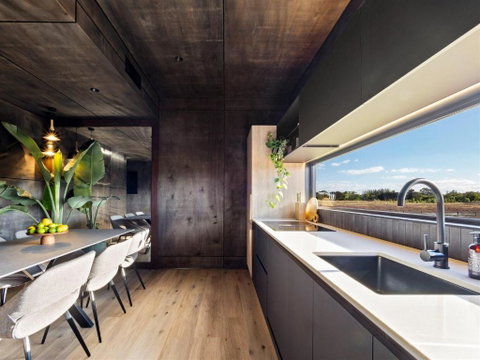 Samphire Chalet Tuart - Accommodation Nelson Bay 2