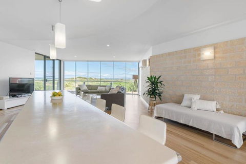 Samphire Middleton-Beach - BYO Linen - Wi-Fi-Luxury-Family - Accommodation Nelson Bay 3