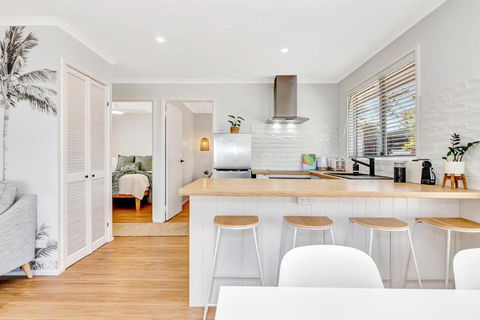 Sanbis Cabin - Hidden Boutique Retreat, Sea Views - Accommodation Nelson Bay 3