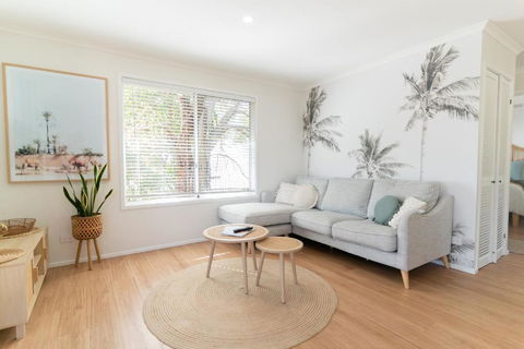 Sanbis Cabin - Hidden Boutique Retreat, Sea Views - Accommodation Nelson Bay 1
