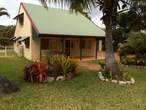 Sand Piper Cottage Rainbow Beach - Accommodation Nelson Bay 0