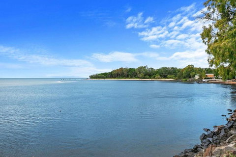 Sandbar On Moreton 5 Bedroom - Accommodation Nelson Bay 0