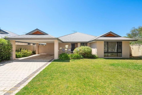 Sandpiper House - Family & Pet Friendly - Accommodation Nelson Bay 0