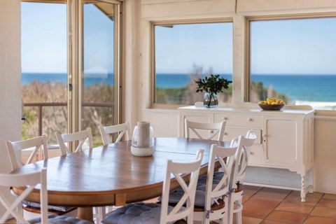 Sandrift Two - Oceanstays - Accommodation Nelson Bay 2