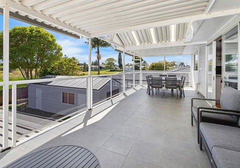 Sandy Dreams - Accommodation Nelson Bay 0