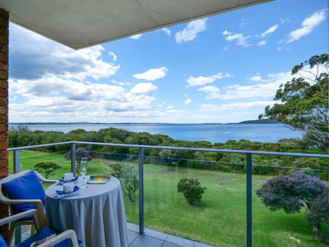 Shoal Bay Beach Waterfront - Accommodation Nelson Bay 0