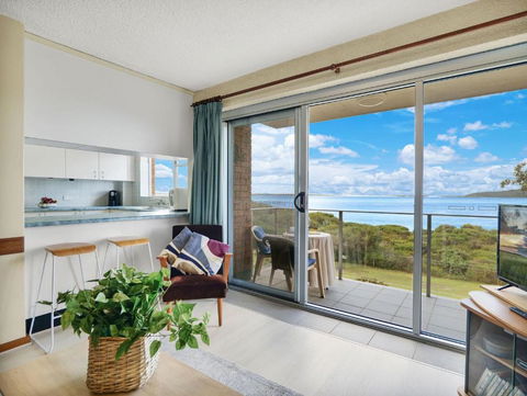 Shoal Bay Beach Waterfront - Accommodation Nelson Bay 3
