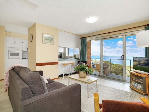 Shoal Bay Beach Waterfront - Accommodation Nelson Bay 2