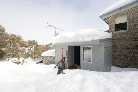 SKI View 4 - Accommodation Nelson Bay 0