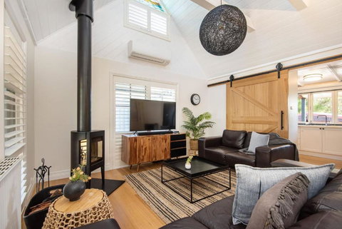 Somers Pool Park And Beach Retreat - Nelson Bay Accommodation.com 1