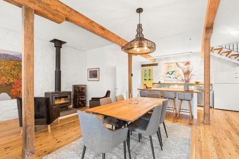 TARALGA TERRACES The Whitings Store - Accommodation Nelson Bay 3