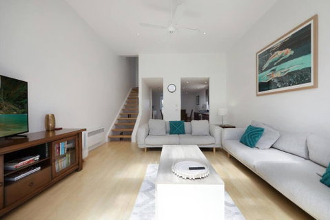 THE BAY - Luxury Accommodation By The Sea - Nelson Bay Accommodation.com 1