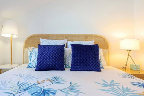 THE BAY - Luxury Accommodation By The Sea - Nelson Bay Accommodation.com 2