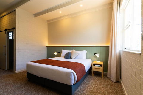 The Clovercrest Hotel Motel - Accommodation Nelson Bay 0