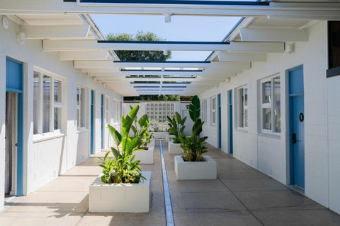 The Clovercrest Hotel Motel - Accommodation Nelson Bay 1