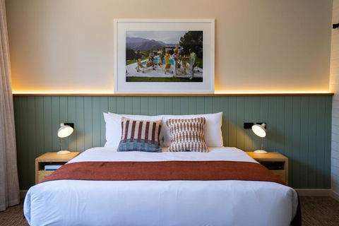 The Clovercrest Hotel Motel - Accommodation Nelson Bay 2