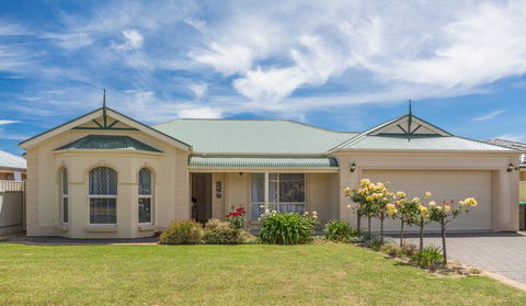 Beachside At Normanville - 7 Ronald Street - Accommodation Nelson Bay 1