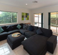 Beachside at Normanville - 7 Ronald Street - Accommodation Nelson Bay