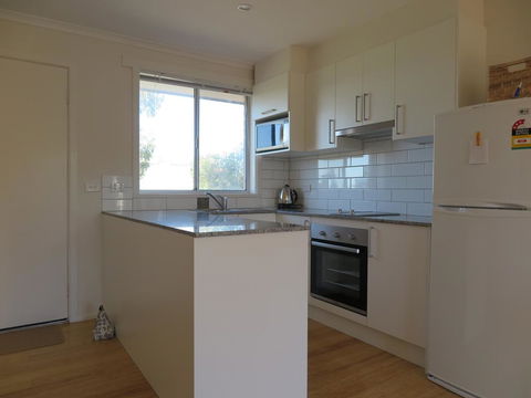Beachside Rest - Accommodation Nelson Bay 3